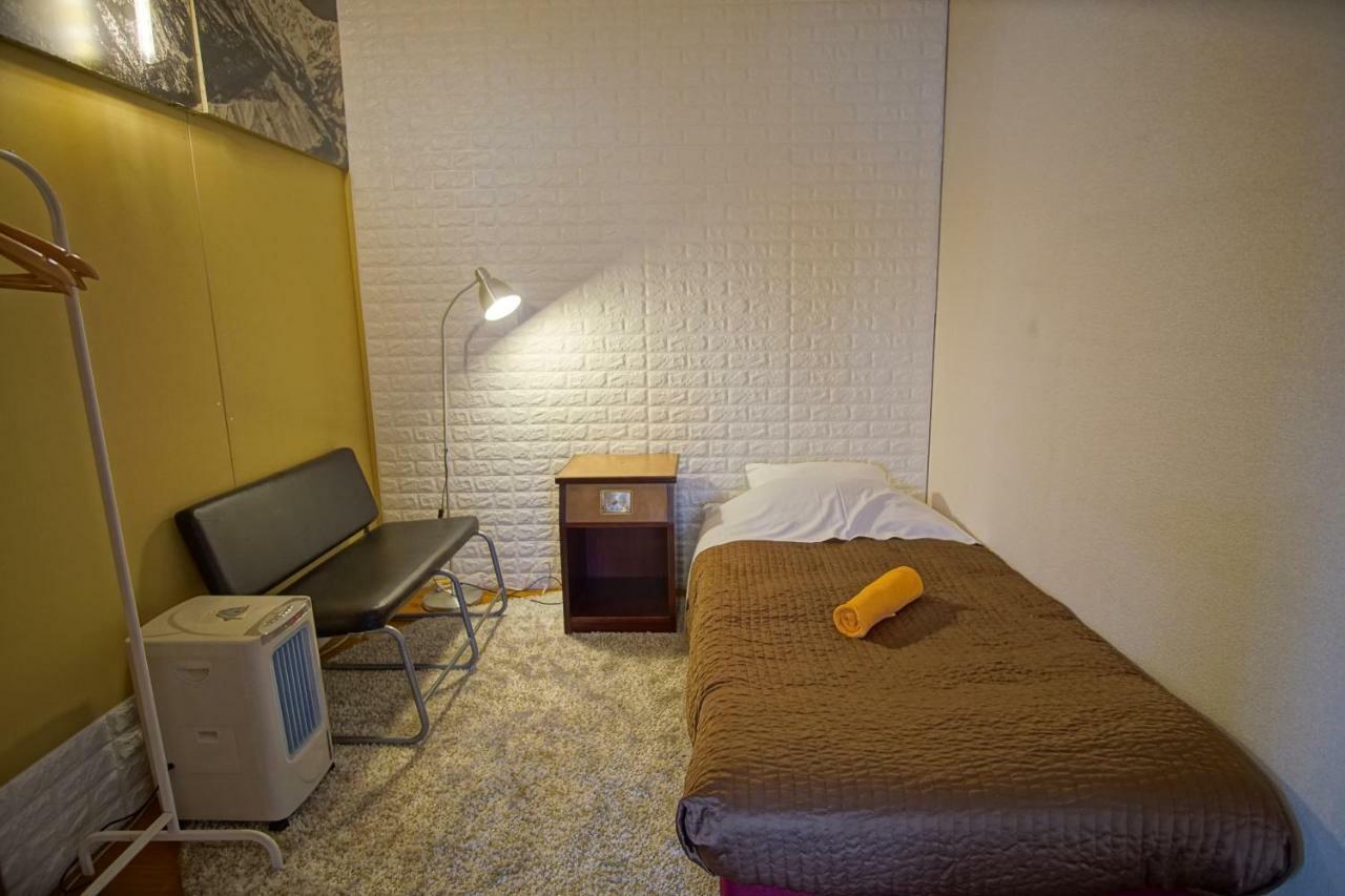 Hakuba Station Guesthouse En Kültér fotó